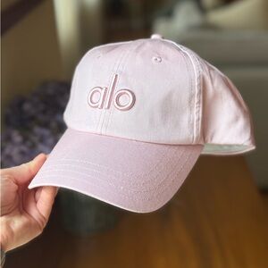 Alo Yoga Performance Off-Duty Cap